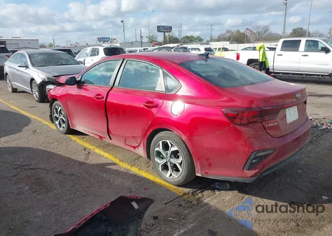 2021 Kia Forte Lxs из США, поврежденный, VIN 3KPF24AD3ME317720